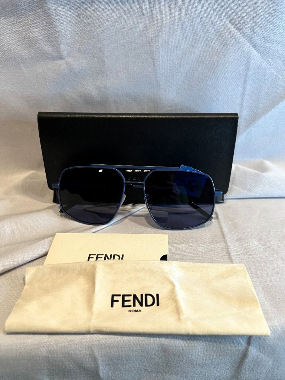 Fendi Navigator Sunglasses